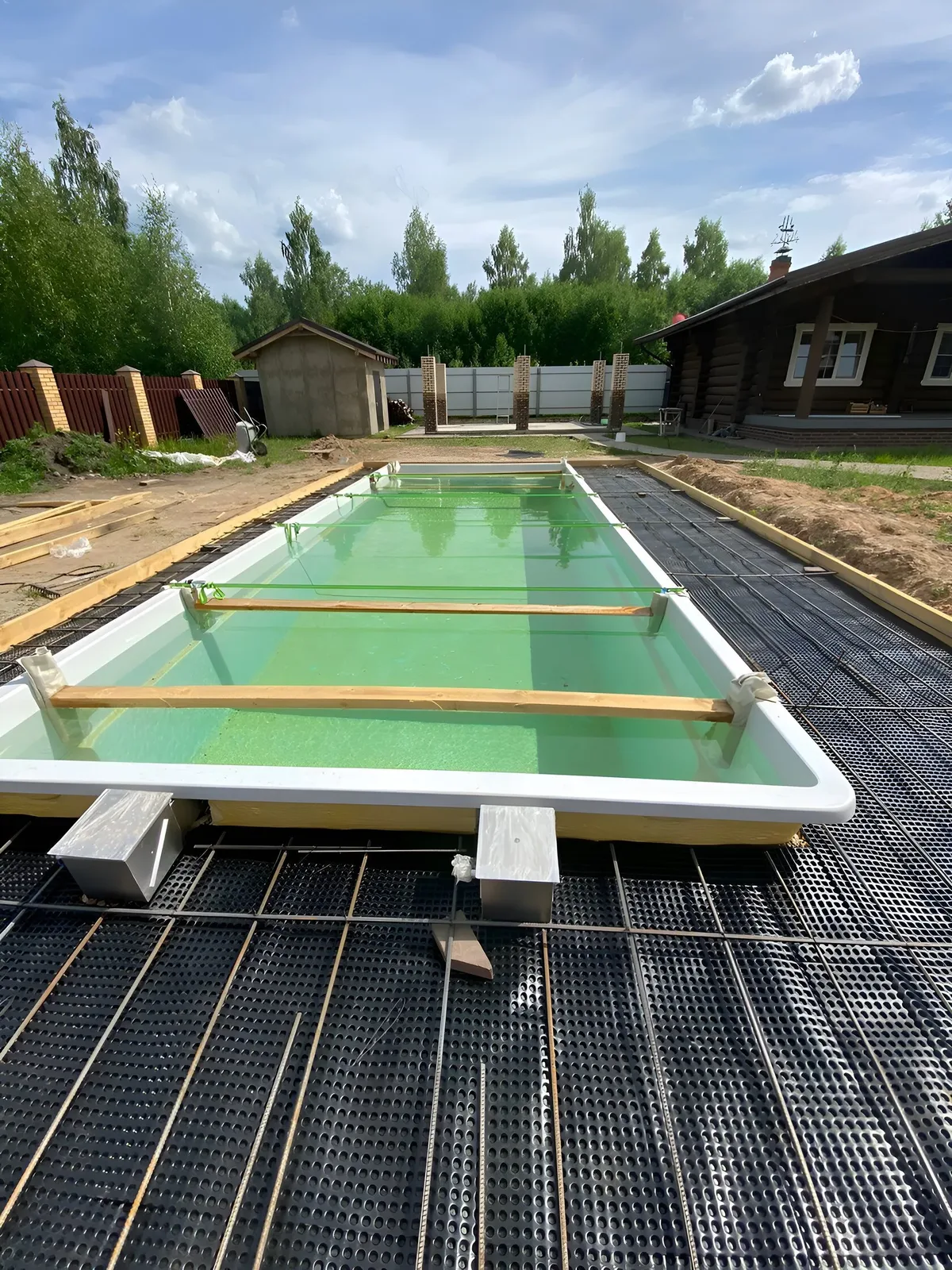 Laguna 9 — вечернее освещение в Санкт-Петербурге